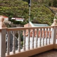 House at the second line of the sea / lake in Spain, Canary Islands, Santa Cruz de Tenerife, 300 sq.m.