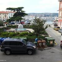 Flat in the city center in Slovenia, Izola, 50 sq.m.