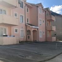 Квартира на первой линии моря/озера в Черногории, Котор, 36 кв.м.