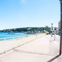 Flat at the first line of the sea / lake in Guyane, 40 sq.m.