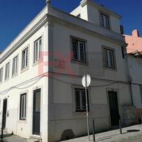 Other commercial property in Portugal, Lisbon, 192 sq.m.