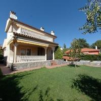 Дом в Испании, Каталония, Багур