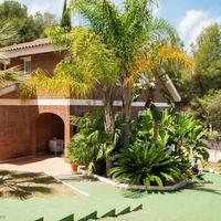 Дом в Испании, Каталония, Багур