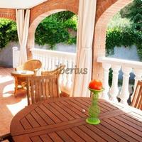 Дом в Испании, Каталония, Багур