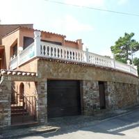 Дом в Испании, Каталония, Жирона