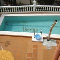 Дом в Испании, Каталония, Жирона