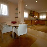 Дом в Испании, Каталония, Багур