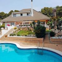 Дом в Испании, Каталония, Багур