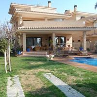 Дом в Испании, Каталония, Багур