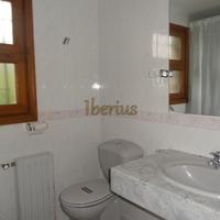 Дом в Испании, Каталония, Жирона