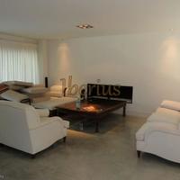 Дом в Испании, Каталония, Жирона