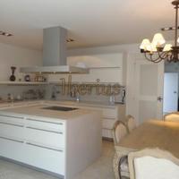 Дом в Испании, Каталония, Жирона