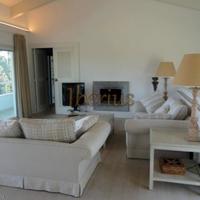 Дом в Испании, Каталония, Жирона