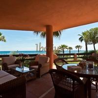 Apartment at the first line of the sea / lake in Spain, Andalucia