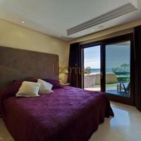 Apartment at the first line of the sea / lake in Spain, Andalucia