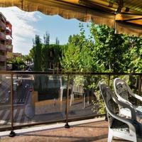 Квартира на второй линии моря/озера, в центре города в Испании, Каталония, Багур