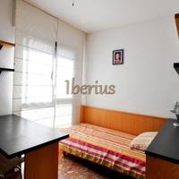 Квартира на второй линии моря/озера, в центре города в Испании, Каталония, Багур