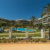 Apartment at the first line of the sea / lake in Spain, Andalucia