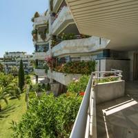 Apartment at the first line of the sea / lake in Spain, Andalucia