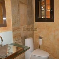 Дом в Испании, Каталония, Багур