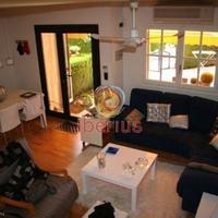 Таунхаус на первой линии моря/озера в Испании, Каталония, Багур