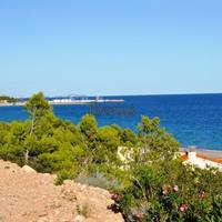 Земельный участок на первой линии моря/озера в Испании, Каталония, Багур