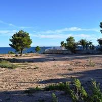 Земельный участок на первой линии моря/озера в Испании, Каталония, Багур