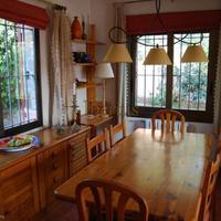 Дом в Испании, Каталония, Жирона