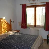 Дом в Испании, Каталония, Жирона