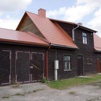 Дом в Латвии, Апский край, Апе
