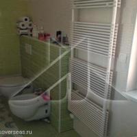 Дом в Словении, Поле