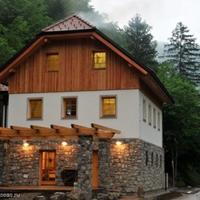 Other commercial property in Slovenia, Most na Soci, 240 sq.m.