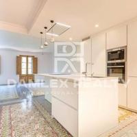 Flat in the city center in Spain, Catalunya, Barcelona, 110 sq.m.
