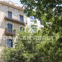 Flat in the city center in Spain, Catalunya, Barcelona, 110 sq.m.