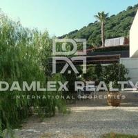 Villa in the suburbs in Spain, Catalunya, Begur, 350 sq.m.