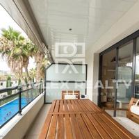 Flat at the second line of the sea / lake in Spain, Catalunya, Girona, 106 sq.m.