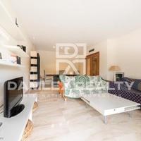 Flat at the second line of the sea / lake in Spain, Catalunya, Girona, 106 sq.m.