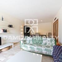 Flat at the second line of the sea / lake in Spain, Catalunya, Girona, 106 sq.m.