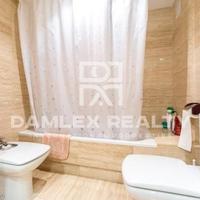 Flat at the second line of the sea / lake in Spain, Catalunya, Girona, 106 sq.m.