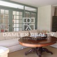 Villa in Spain, Catalunya, Girona, 682 sq.m.