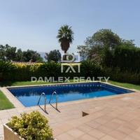 Villa in Spain, Catalunya, Girona, 200 sq.m.