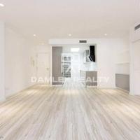 Flat in Spain, Catalunya, Barcelona, 80 sq.m.