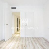 Flat in Spain, Catalunya, Barcelona, 80 sq.m.