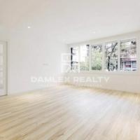 Flat in Spain, Catalunya, Barcelona, 80 sq.m.