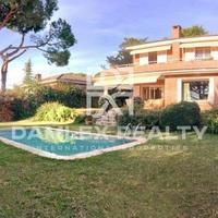 Villa in Spain, Catalunya, Begur, 300 sq.m.