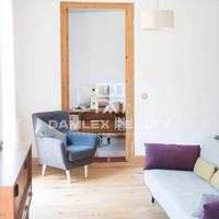 Flat in the city center in Spain, Catalunya, Barcelona, 104 sq.m.