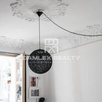 Flat in the city center in Spain, Catalunya, Barcelona, 104 sq.m.