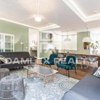 Flat in the city center in Spain, Catalunya, Barcelona, 140 sq.m.