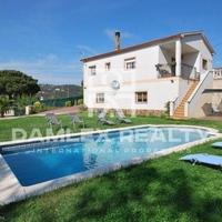 Villa in Spain, Catalunya, Girona, 150 sq.m.