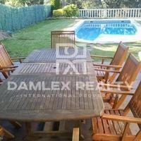 Villa in Spain, Catalunya, Girona, 150 sq.m.